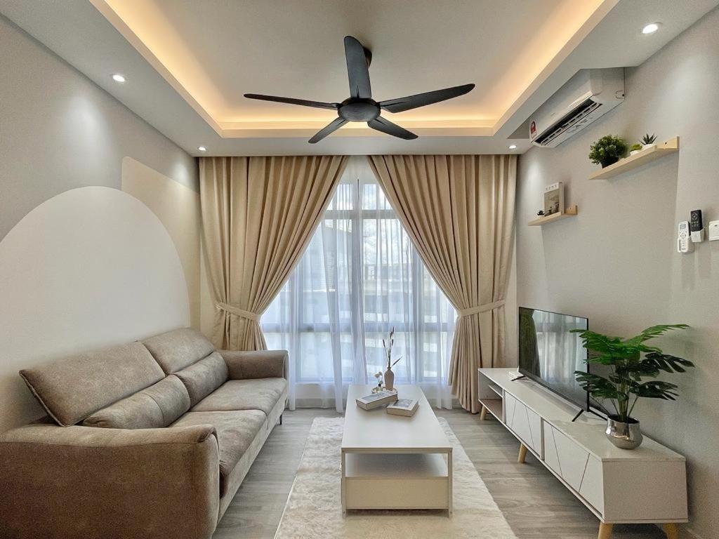 Apartamento Arc Austin Hills Residensi By Antlerzone Johor Bahru Exterior foto
