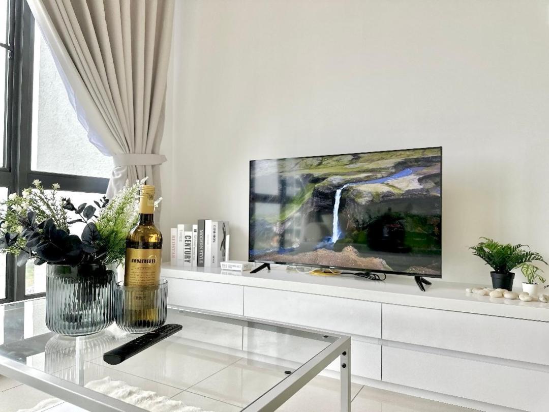 Apartamento Arc Austin Hills Residensi By Antlerzone Johor Bahru Exterior foto