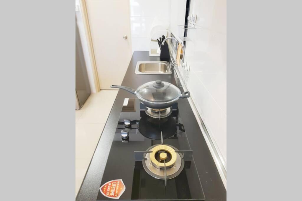 Apartamento Arc Austin Hills Residensi By Antlerzone Johor Bahru Exterior foto